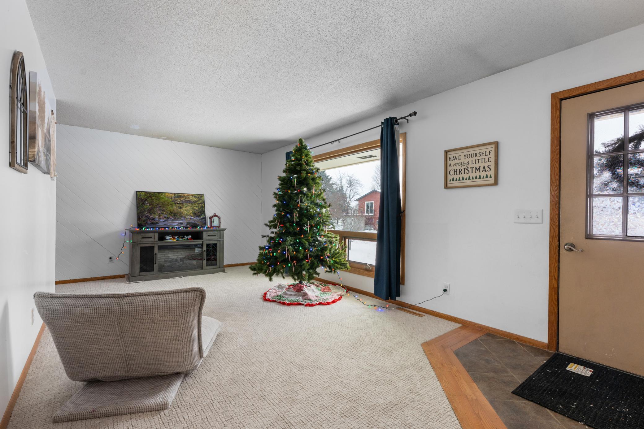 845 3rd Avenue Northwest Plainview, MN 55964 - Photo 14 of 30