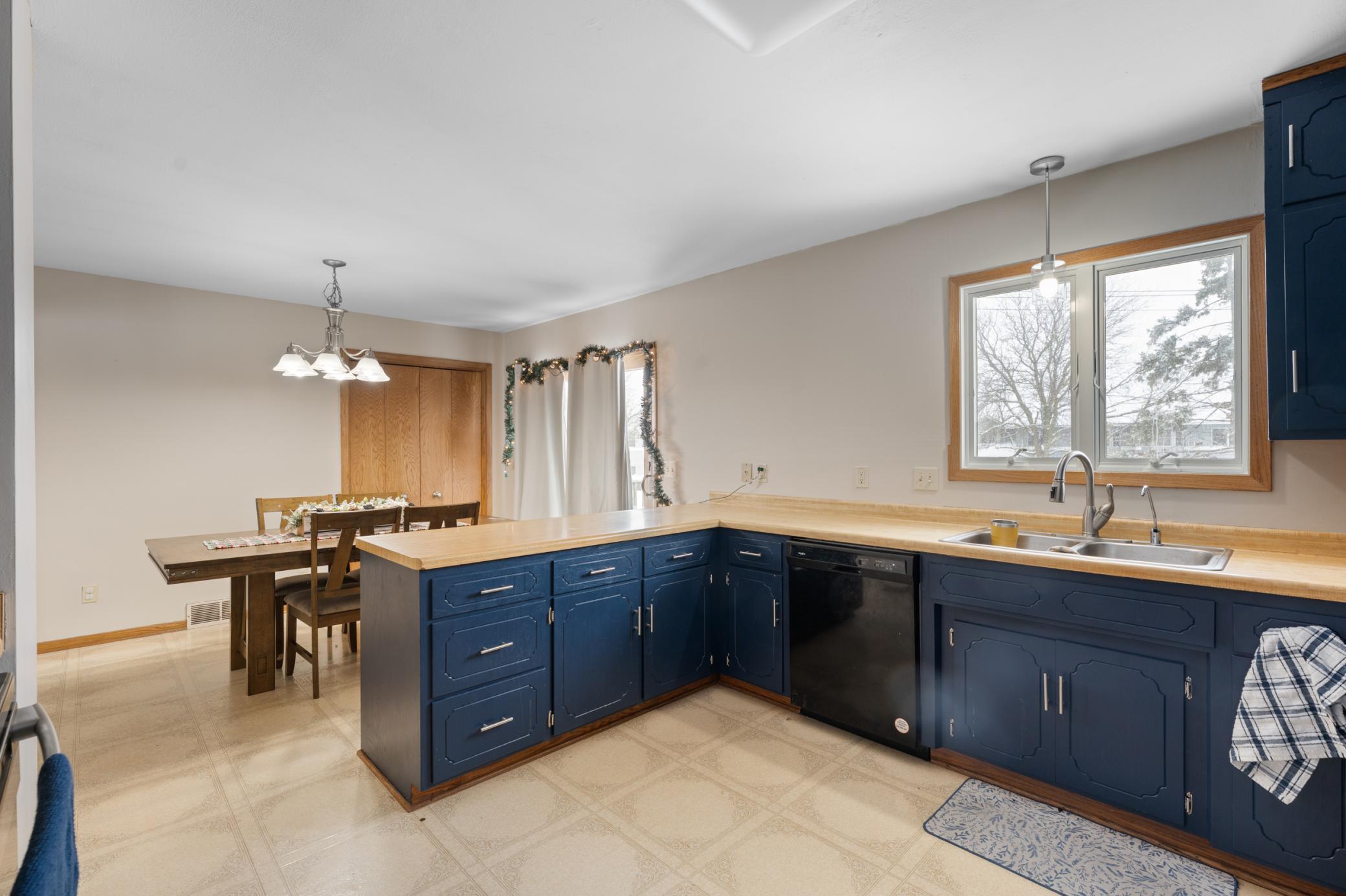 845 3rd Avenue Northwest Plainview, MN 55964 - Photo 17 of 30