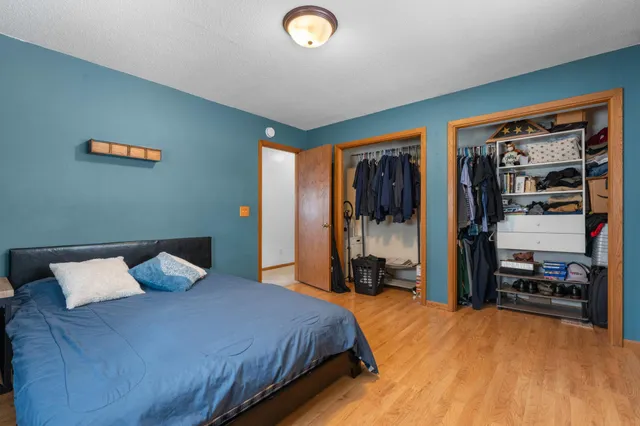 $325,000 | 845 3rd Avenue Northwest, Plainview, MN 55964