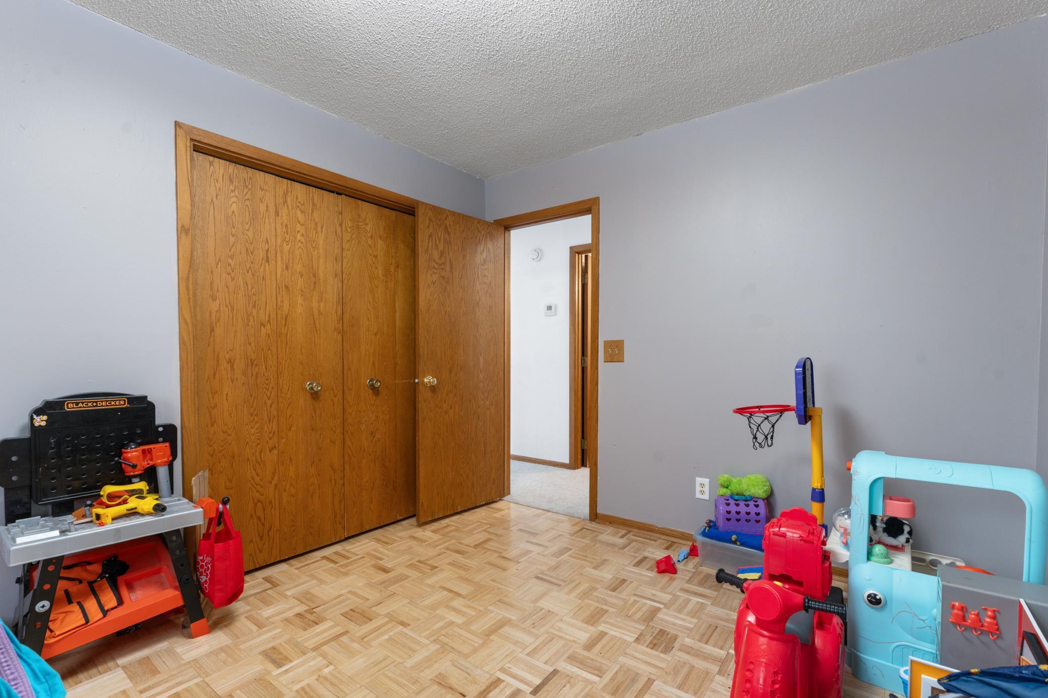 845 3rd Avenue Northwest Plainview, MN 55964 - Photo 20 of 30