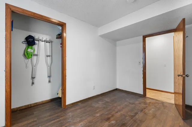 $325,000 | 845 3rd Avenue Northwest, Plainview, MN 55964