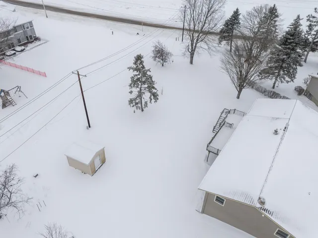 $325,000 | 845 3rd Avenue Northwest, Plainview, MN 55964