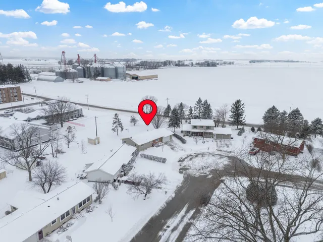 $325,000 | 845 3rd Avenue Northwest, Plainview, MN 55964