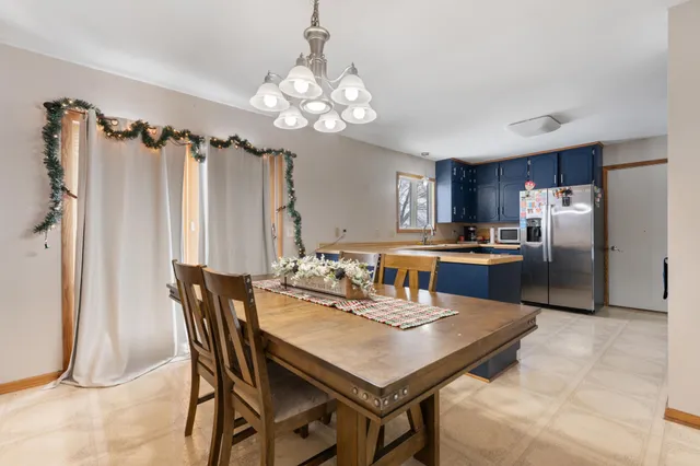 $325,000 | 845 3rd Avenue Northwest, Plainview, MN 55964