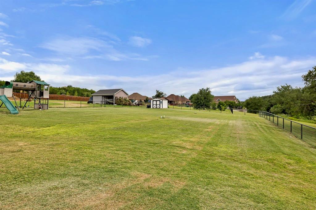 2103 Cash Point Court Granbury, TX 76049 - Photo 33 of 38