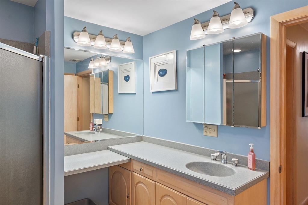 39 Rustic Drive Leominster, MA 01453 - Photo 18 of 36