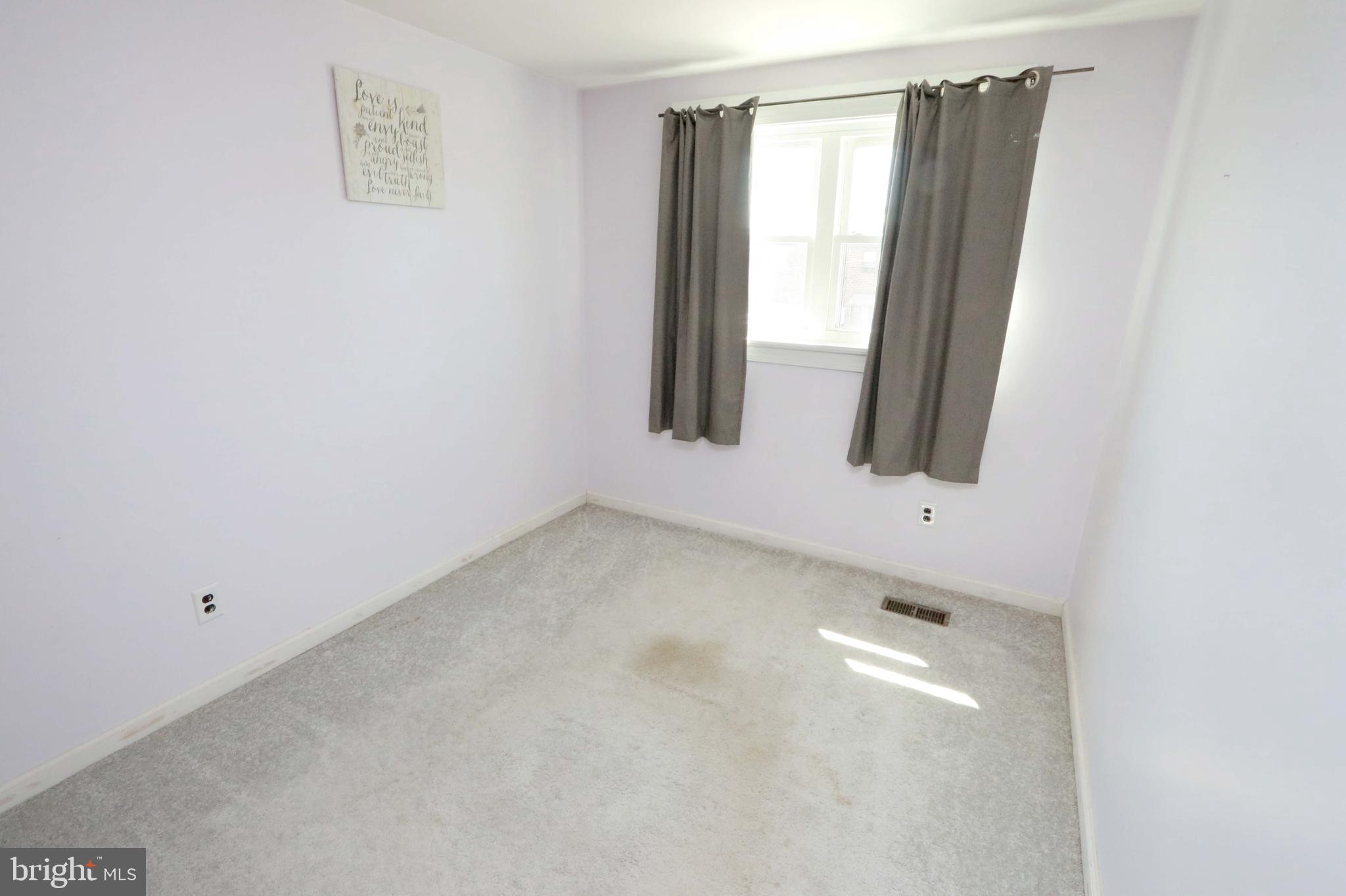 12159 Aster Road Philadelphia, PA 19154 - Photo 21 of 33 3rd Bedroom