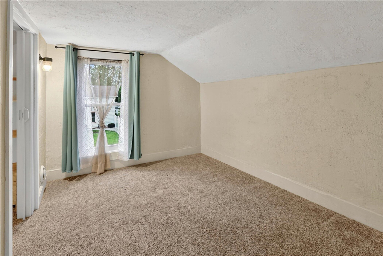 252 West Stimson Avenue Reed City, MI 49677 - Photo 18 of 38
