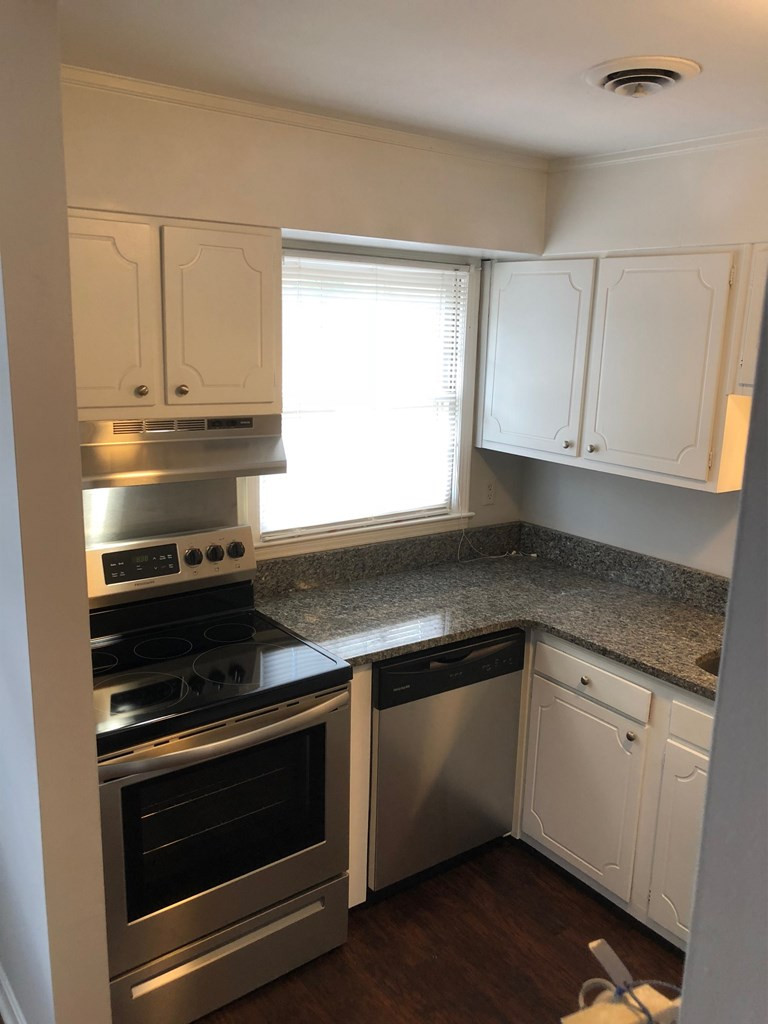 120 Engleside Street, Unit 238 Sumter, SC 29150 - Photo 10 of 13