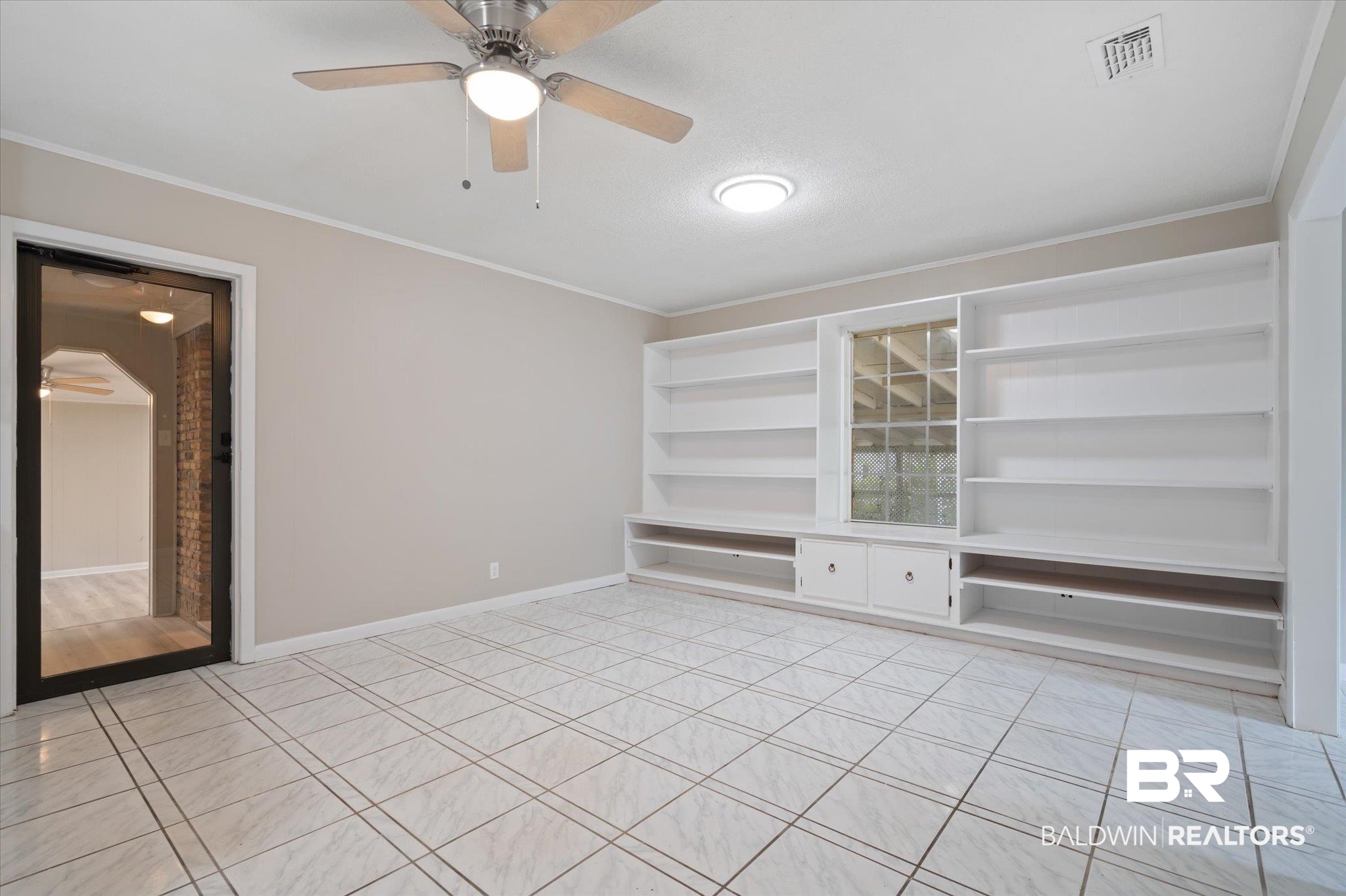 8001 Pawnee Circle Mobile, AL 36695 - Photo 4 of 23