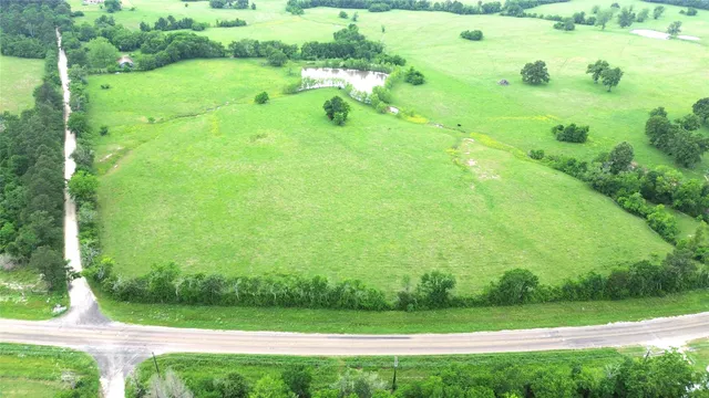 $1,050,000 | 5189 County Road 4550, Pennington, TX 75856