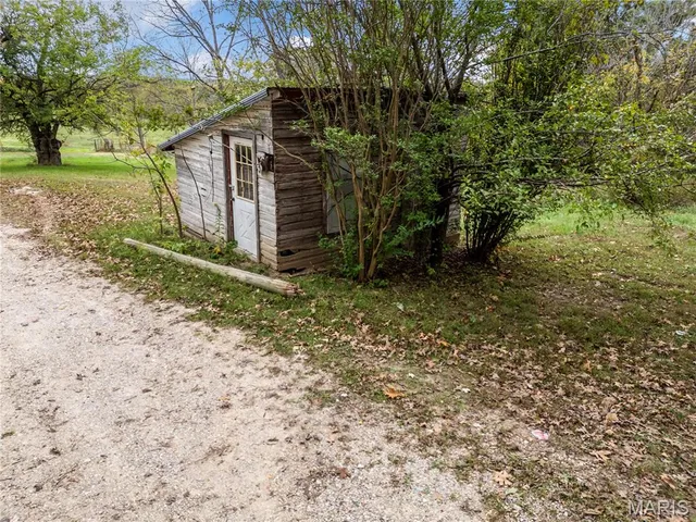 $198,500 | 21269 Bangor Road, Crocker, MO 65452