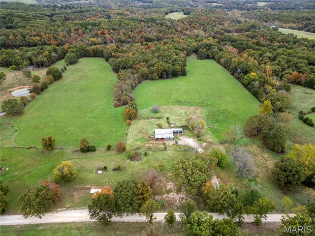 $198,500 | 21269 Bangor Road, Crocker, MO 65452