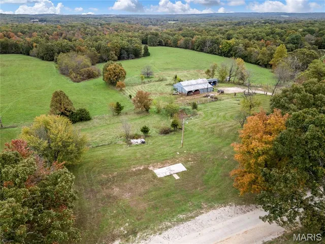 $198,500 | 21269 Bangor Road, Crocker, MO 65452