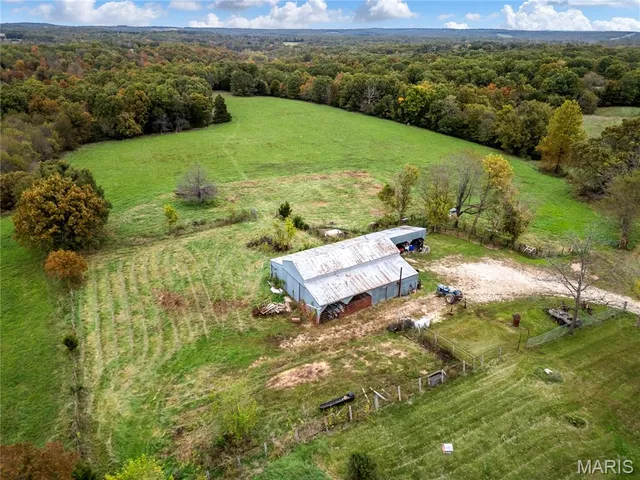 $198,500 | 21269 Bangor Road, Crocker, MO 65452