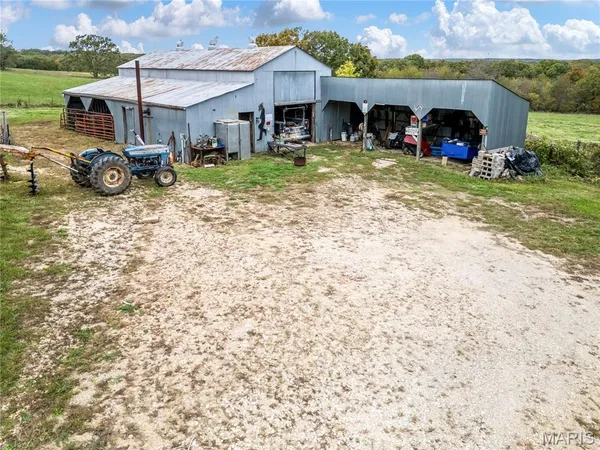 $198,500 | 21269 Bangor Road, Crocker, MO 65452