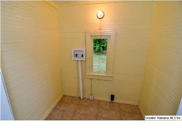 1017 15th Place Southwest Birmingham, AL 35211 - Photo 17 of 30