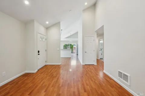 $425,000 | 734 Racquet Club Circle, Rohnert Park, CA 94928