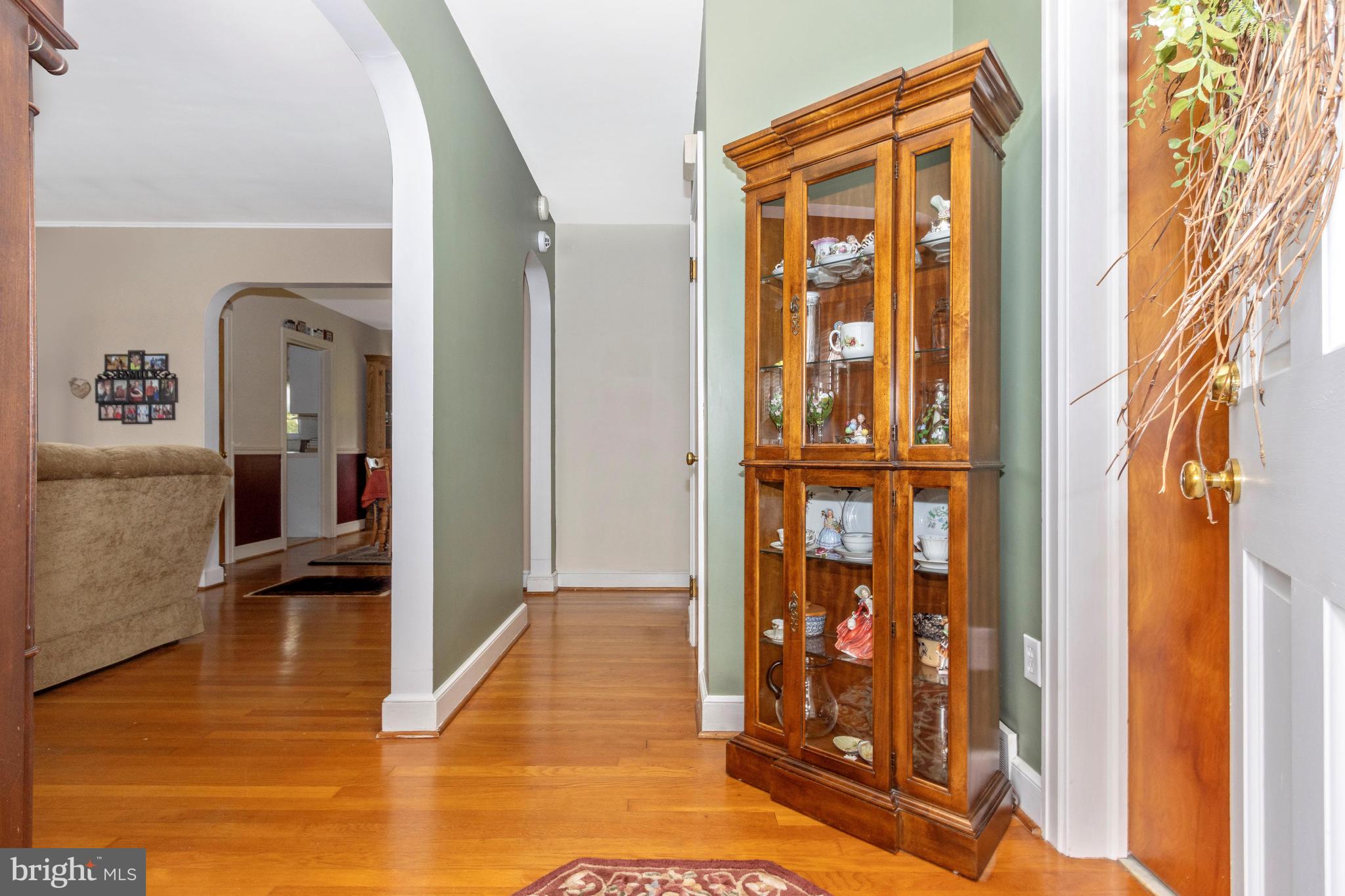 6028 Linganore Road Frederick, MD 21701 - Photo 5 of 53 Entryway