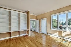 $3,400 | 11 North Main Street, Unit B, Essex, CT 06426