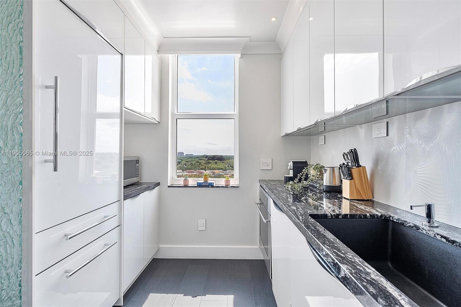 2889 McFarlane Road, Unit 902 Miami, FL 33133 - Photo 21 of 62