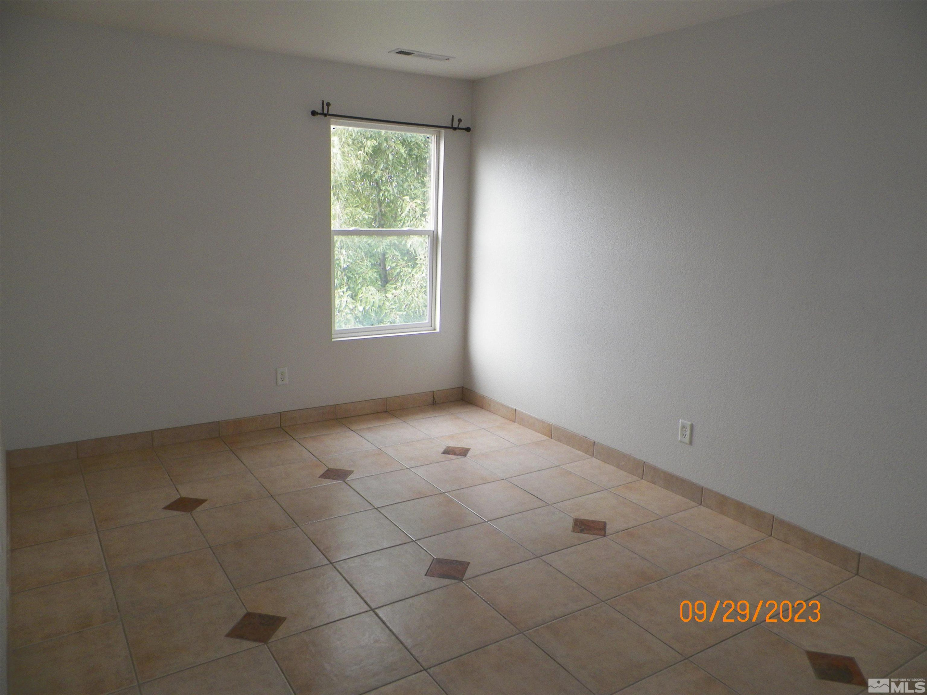 9696 Autumn Leaf Way Reno, NV 89506 - Photo 28 of 40 Photo 28