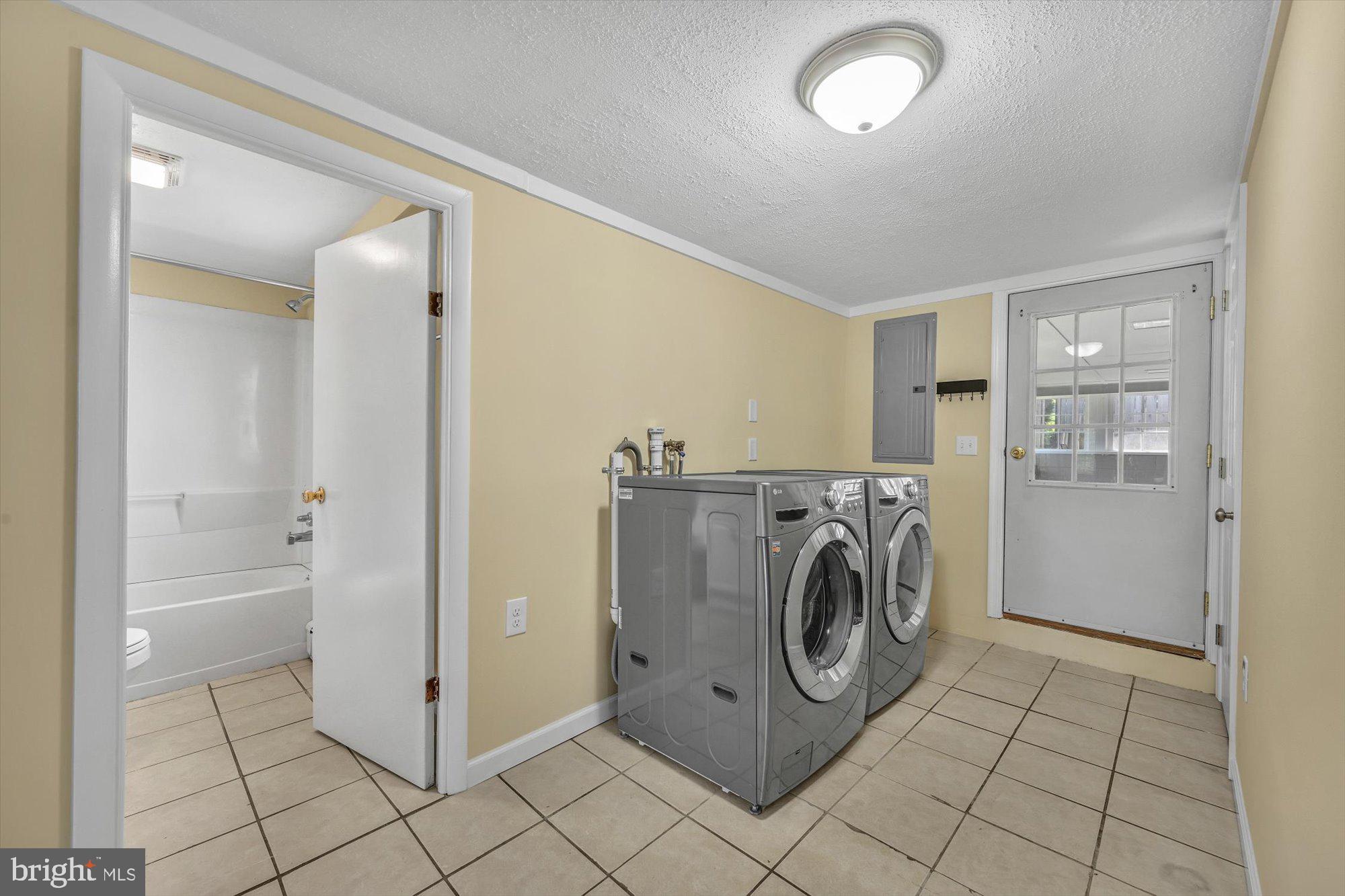 390 South Lancaster Street Lebanon, PA 17046 - Photo 12 of 28 Gallery Image 12