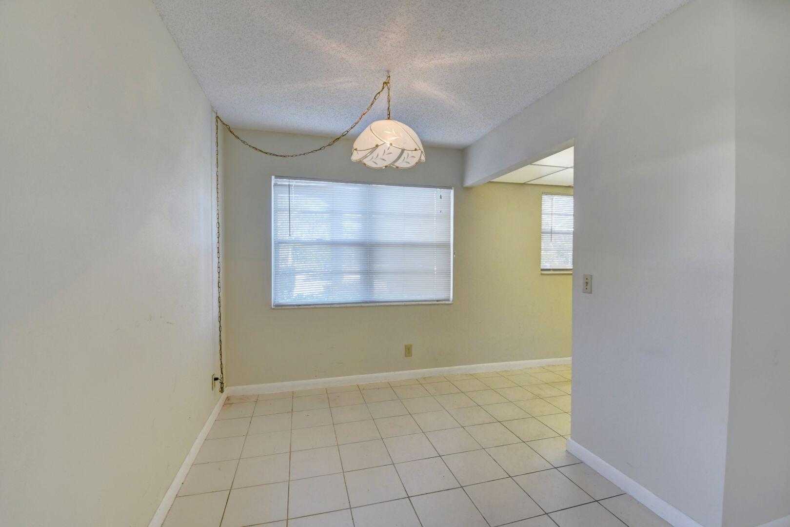 505 Mansfield M Boca Raton, FL 33434 - Photo 7 of 43 Dining Area