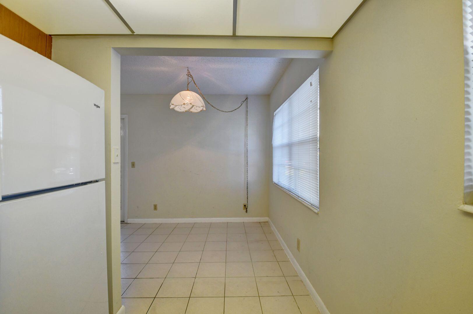 505 Mansfield M Boca Raton, FL 33434 - Photo 8 of 43 Dining Area