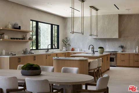 $19,950,000 | 5544 Hoback Glen Road, Hidden Hills, CA 91302