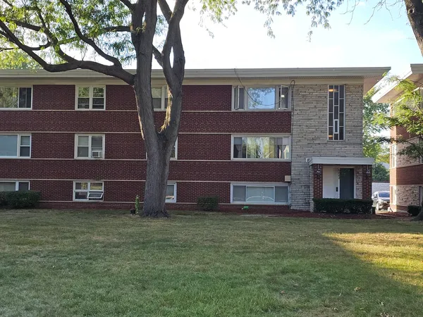 $1,800 | 6862 West Lode Drive, Unit 2A, Worth, IL 60482