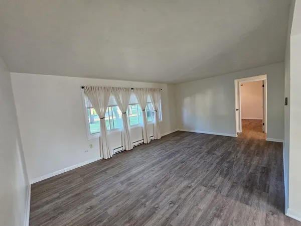 $1,800 | 6862 West Lode Drive, Unit 2A, Worth, IL 60482