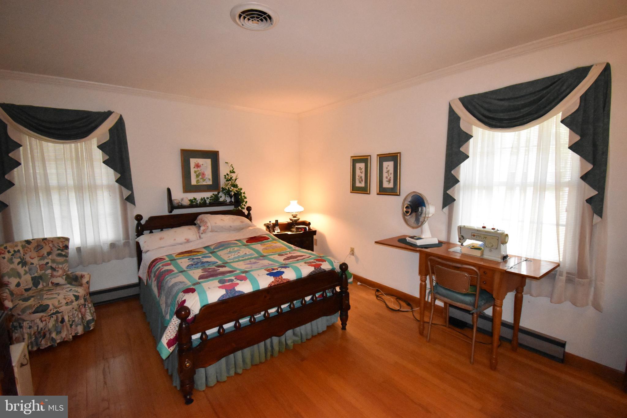 4 Shawnee Road Cambridge, MD 21613 - Photo 9 of 21 Master Bedroom