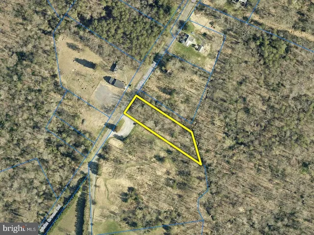 a close up of a street sign