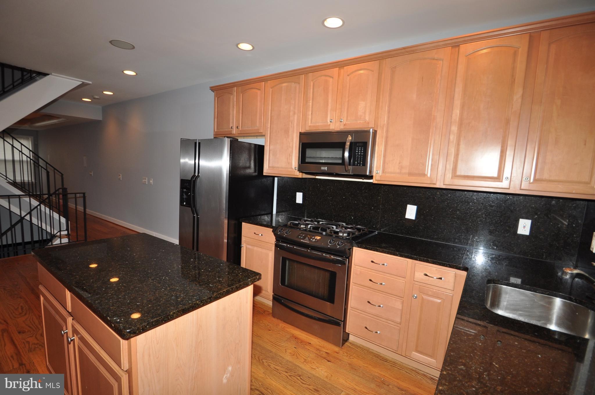 1007 West Cross Street Baltimore, MD 21230 - Photo 5 of 24