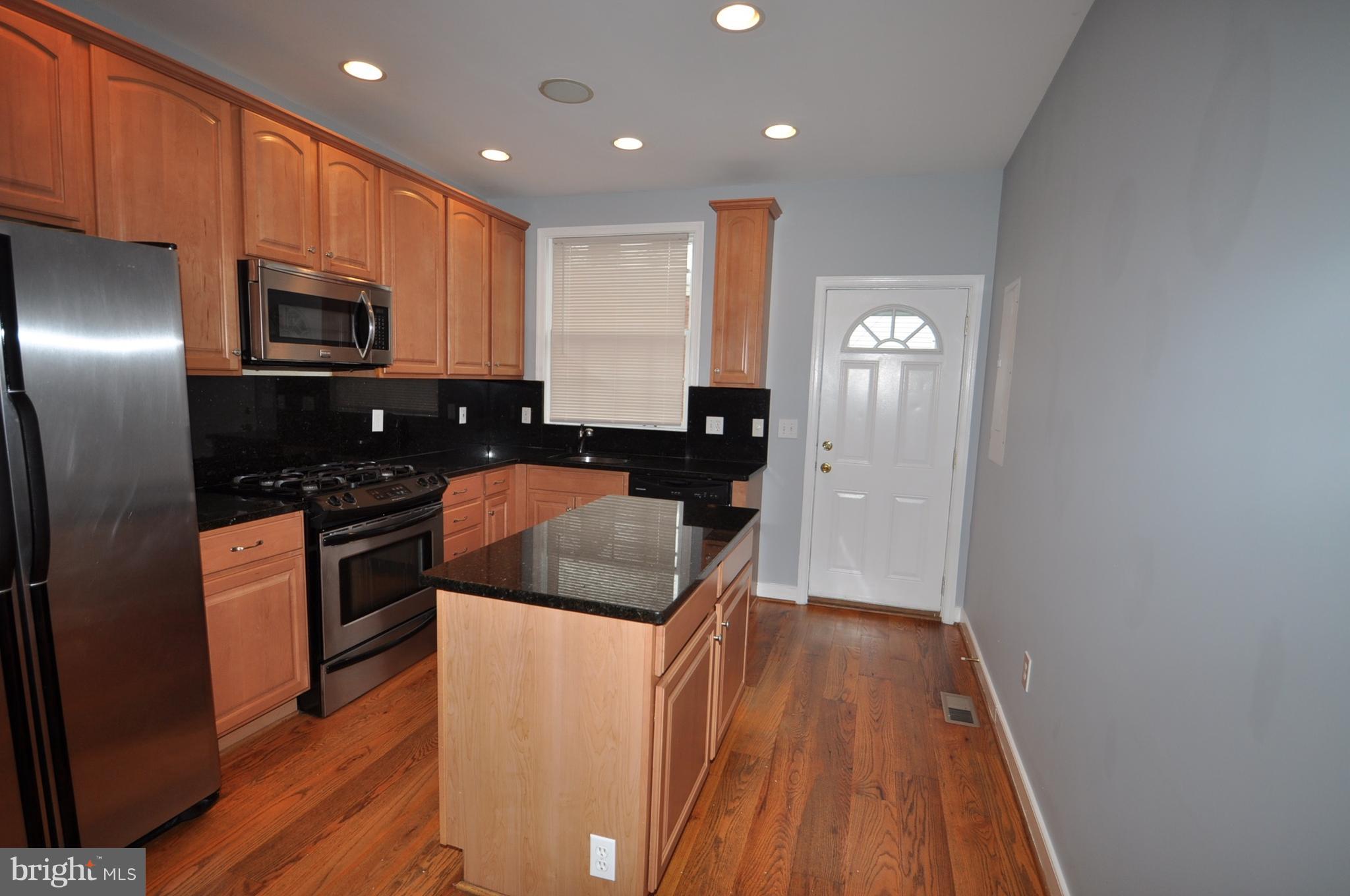 1007 West Cross Street Baltimore, MD 21230 - Photo 7 of 24