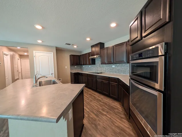 $1,795 | 2096 Brandywine Drive, New Braunfels, TX 78130