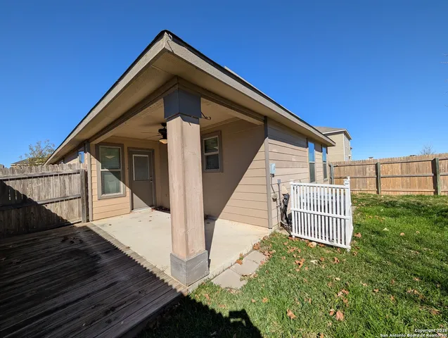 $1,795 | 2096 Brandywine Drive, New Braunfels, TX 78130