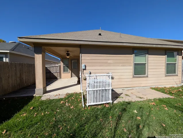 $1,795 | 2096 Brandywine Drive, New Braunfels, TX 78130