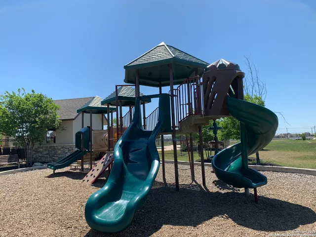 $1,795 | 2096 Brandywine Drive, New Braunfels, TX 78130