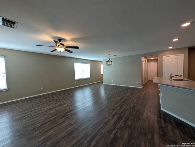 $1,795 | 2096 Brandywine Drive, New Braunfels, TX 78130