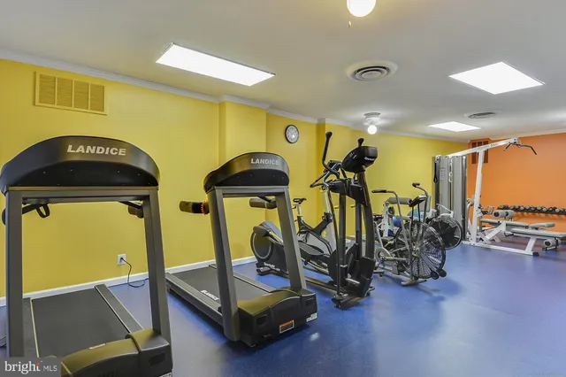 $230,000 | 9039 Sligo Creek Parkway, Unit 806, Silver Spring, MD 20901