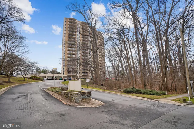 $230,000 | 9039 Sligo Creek Parkway, Unit 806, Silver Spring, MD 20901
