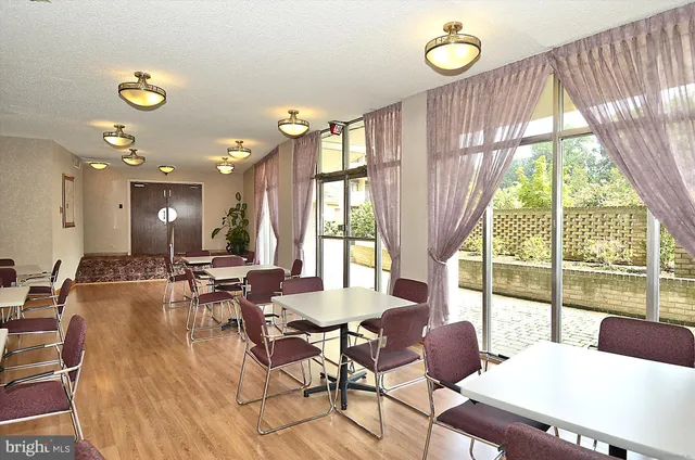 $230,000 | 9039 Sligo Creek Parkway, Unit 806, Silver Spring, MD 20901