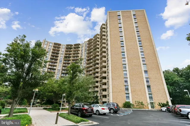 $230,000 | 9039 Sligo Creek Parkway, Unit 806, Silver Spring, MD 20901