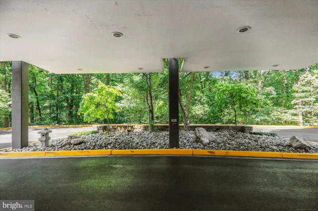 $230,000 | 9039 Sligo Creek Parkway, Unit 806, Silver Spring, MD 20901