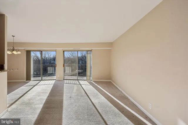 $230,000 | 9039 Sligo Creek Parkway, Unit 806, Silver Spring, MD 20901