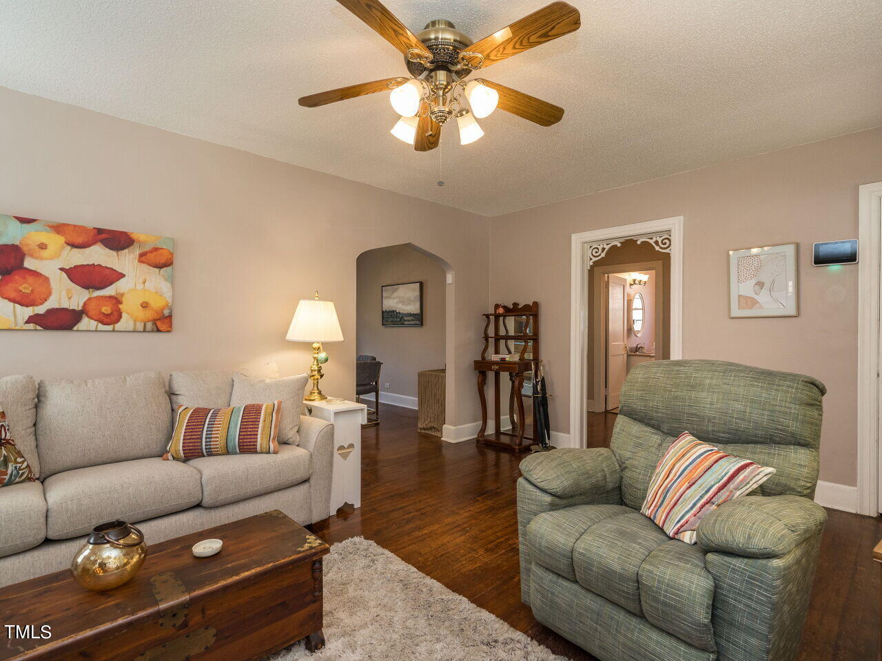 2603 North Roxboro Street Durham, NC 27704 - Photo 5 of 23 008-1280x960-family-room