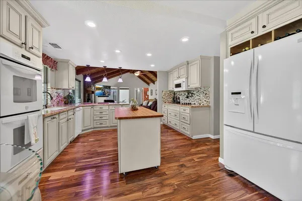 $1,050,000 | 11640 East Sierra Avenue, Clovis, CA 93619