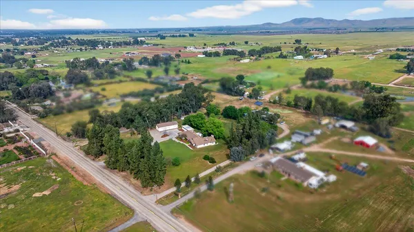 $1,050,000 | 11640 East Sierra Avenue, Clovis, CA 93619